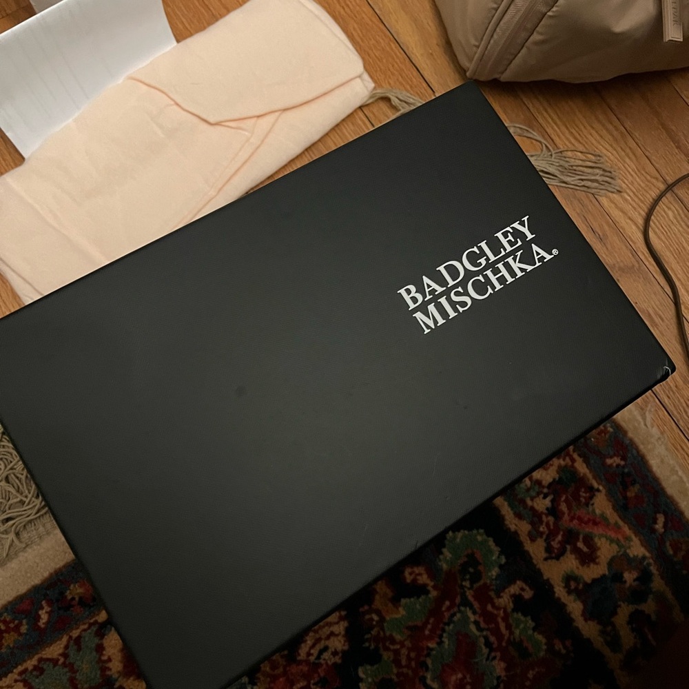 Badgley Mischka pumps 6 - Picture 5 of 8